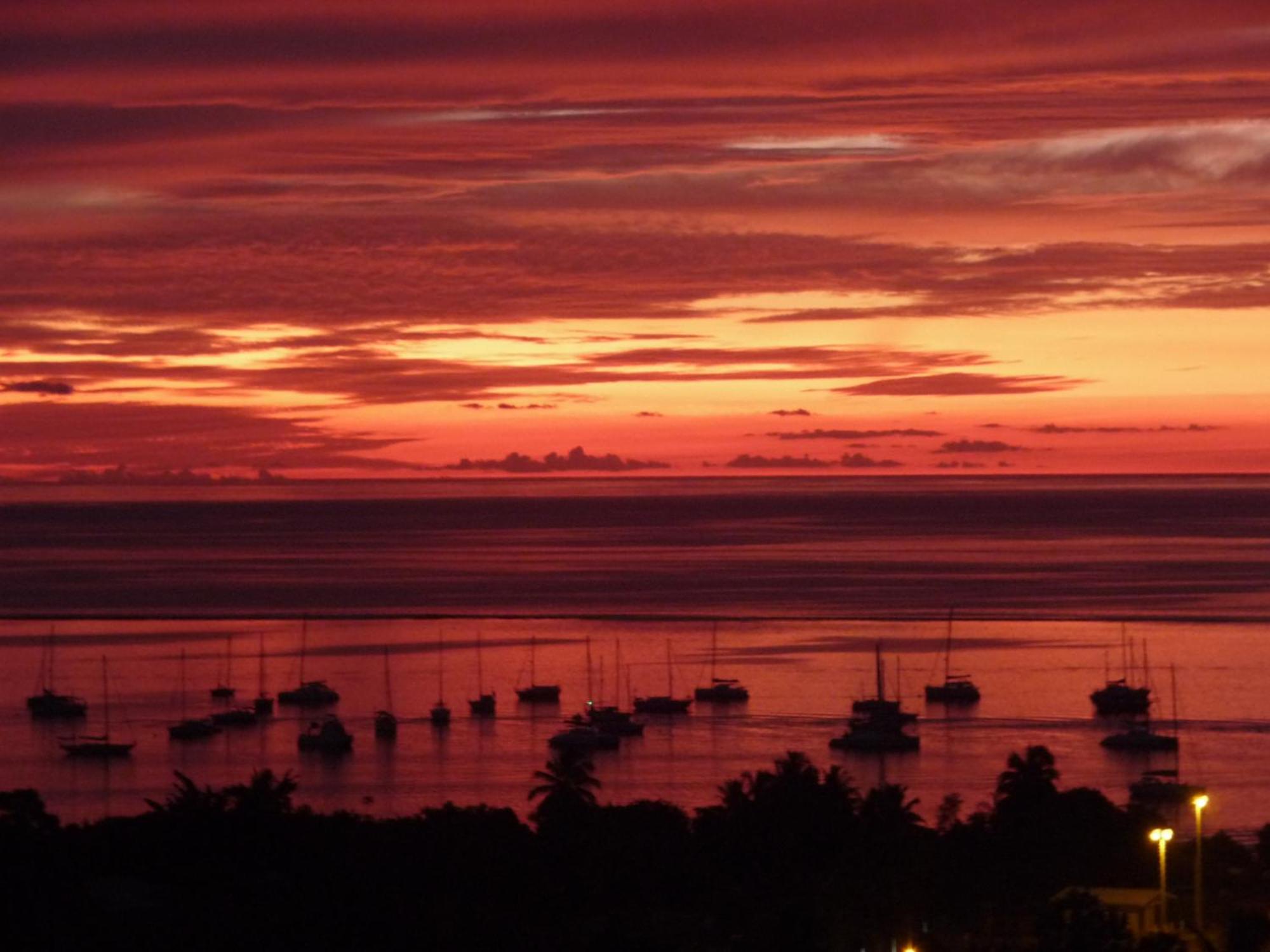 Maeva Sunset View Hotel Punaauia  Buitenkant foto